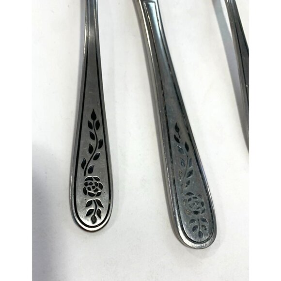 Rogers Flower Leaves Rose Stainless Steel Lot of 7 Little Forks 2 Teaspoon 1 kni - Picture 2 of 3